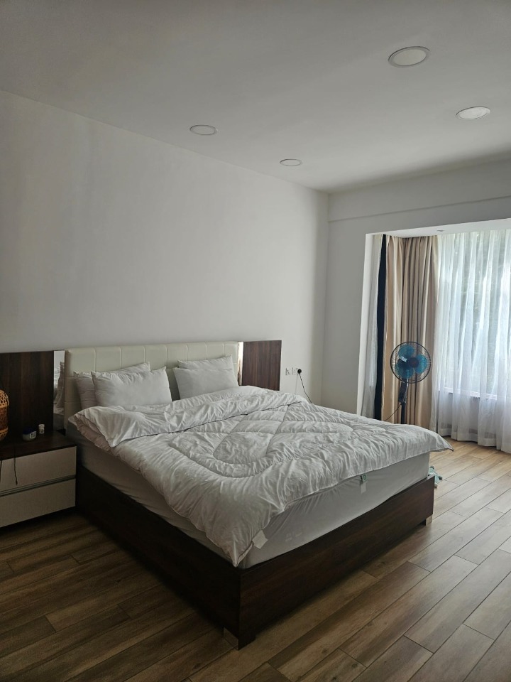 PARKLANDS | FURNISHED 2 BEDROOM APARTMENT TO LET