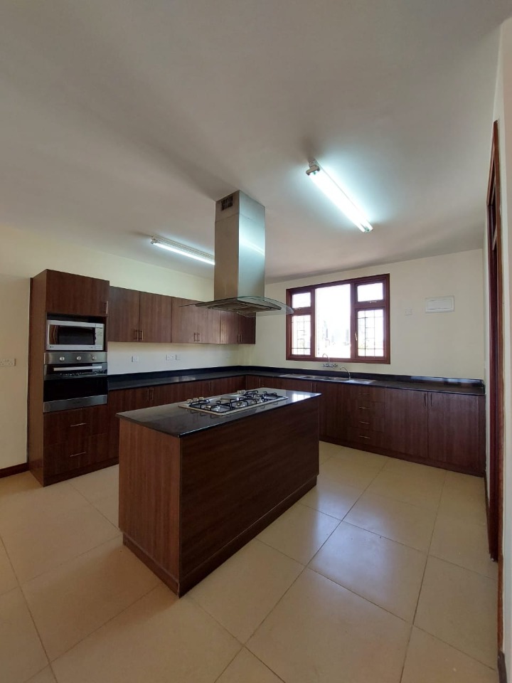 3-Bedroom Apartment for Rent – Riverside