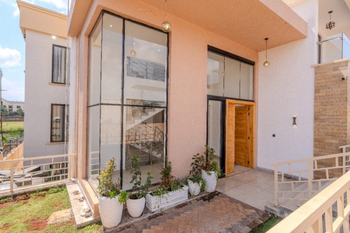RUNDA | ELEGANT 2-BEDROOM LAKE VIEW APARTMENTS TO LET