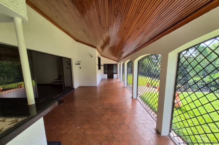 TO LET: 4 Bedroom House | Thigiri (On 1 Acre Land)