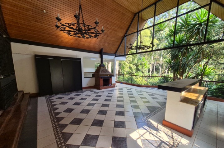 TO LET: 4 BEDROOM MANSION WITH GUEST WING – SPRING VALLEY