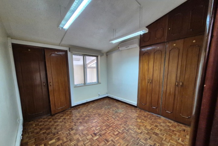 TO LET: COMMERCIAL SPACE, RUNDA – GIGIRI
