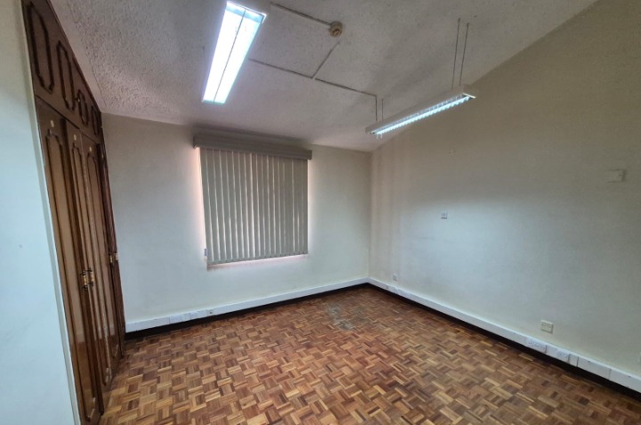 TO LET: COMMERCIAL SPACE, RUNDA – GIGIRI