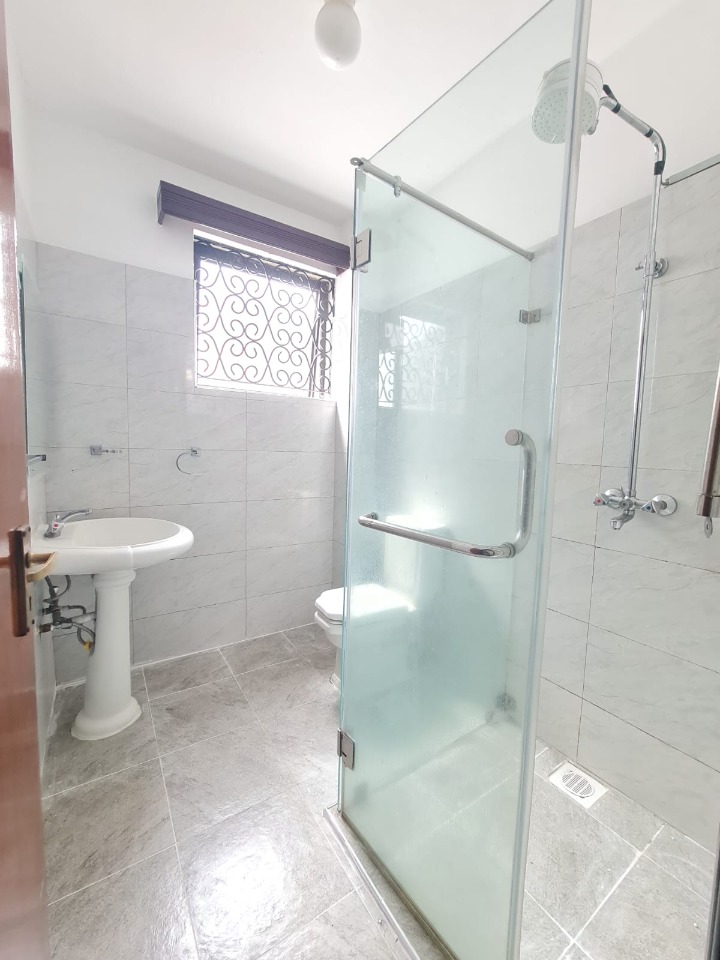 KILIMANI – 5-BEDROOM TOWNHOUSE FOR RENT