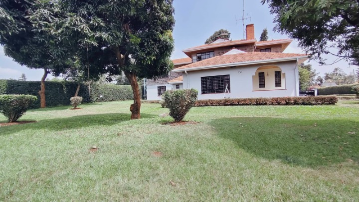 TO LET – RUNDA | 5-BEDROOM HOUSE + 2 DSQs