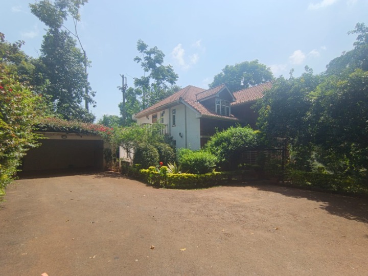 ROSSLYN | 5-BEDROOM HOUSE TO LET