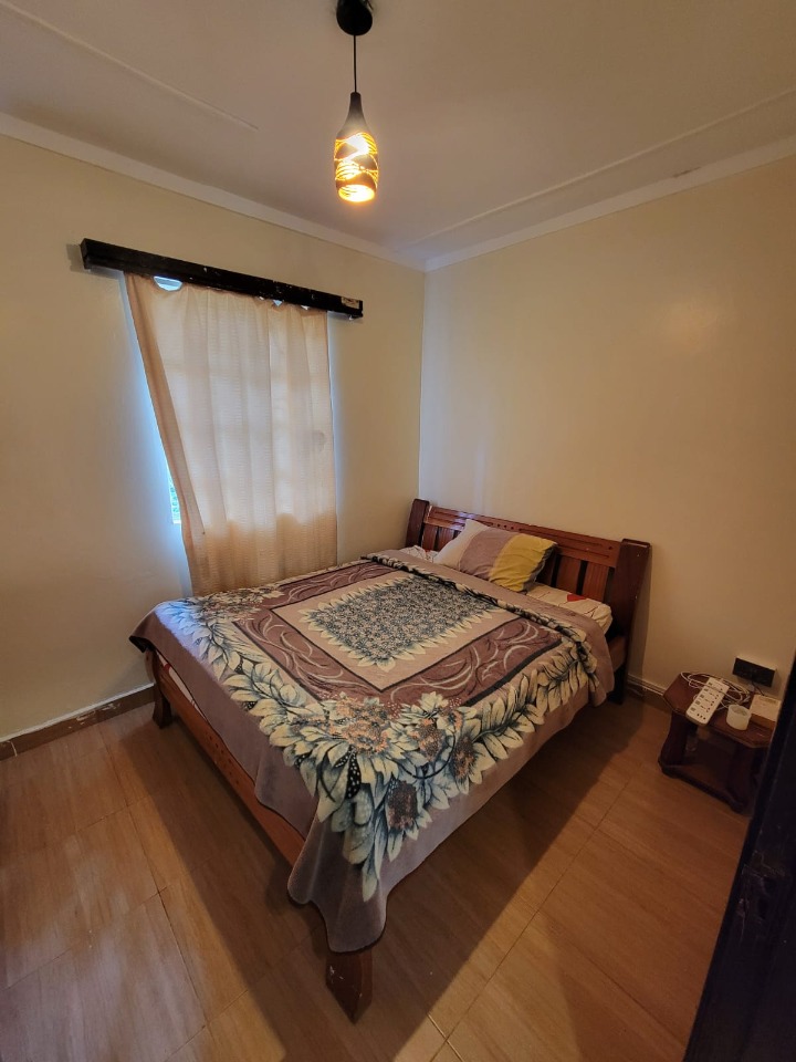 4 BEDROOM HOUSE + GUEST WING TO LET