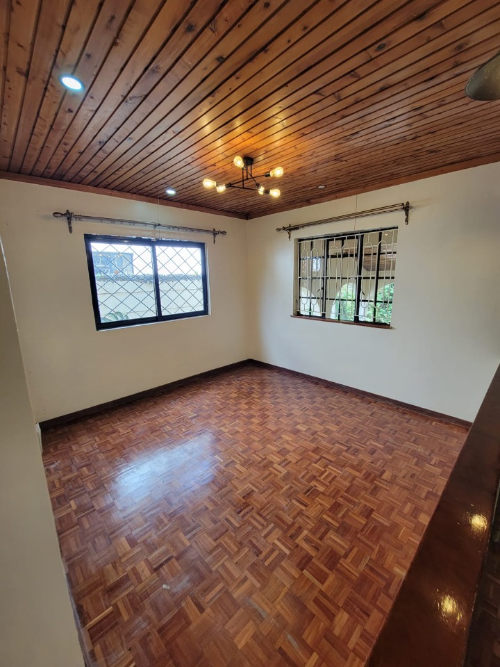 To Let: 3-Bedroom Bungalow + DSQ - Loresho
