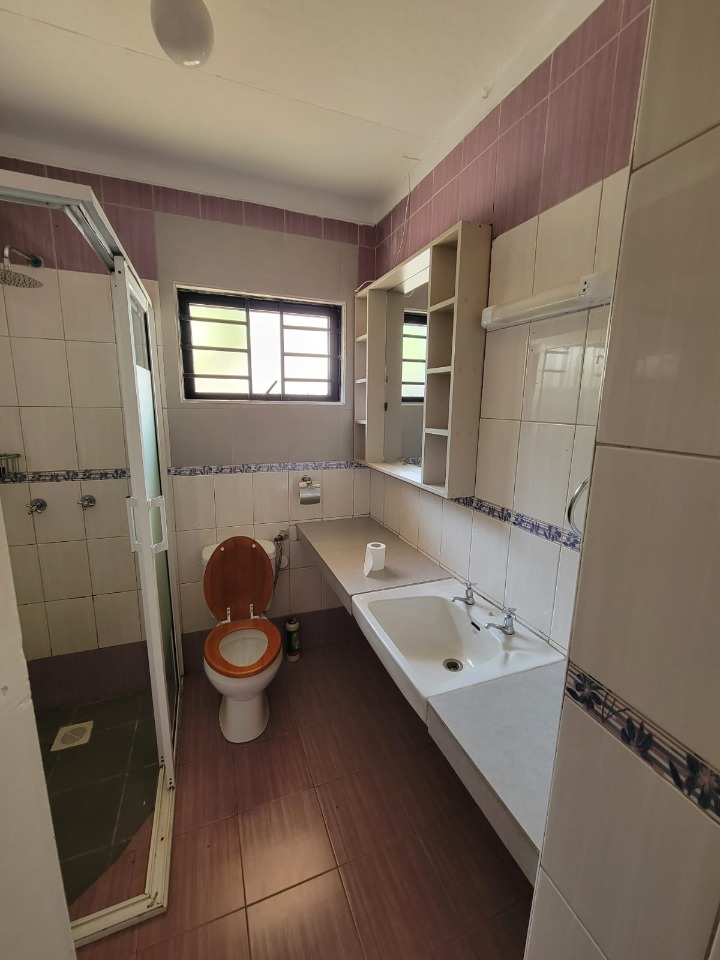 To Let: 3-Bedroom Bungalow + DSQ - Loresho