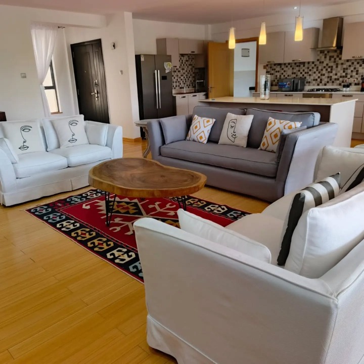 WESTLANDS | SPACIOUS AND TASTEFULLY FURNISHED 3-BEDROOM APARTMENT TO LET