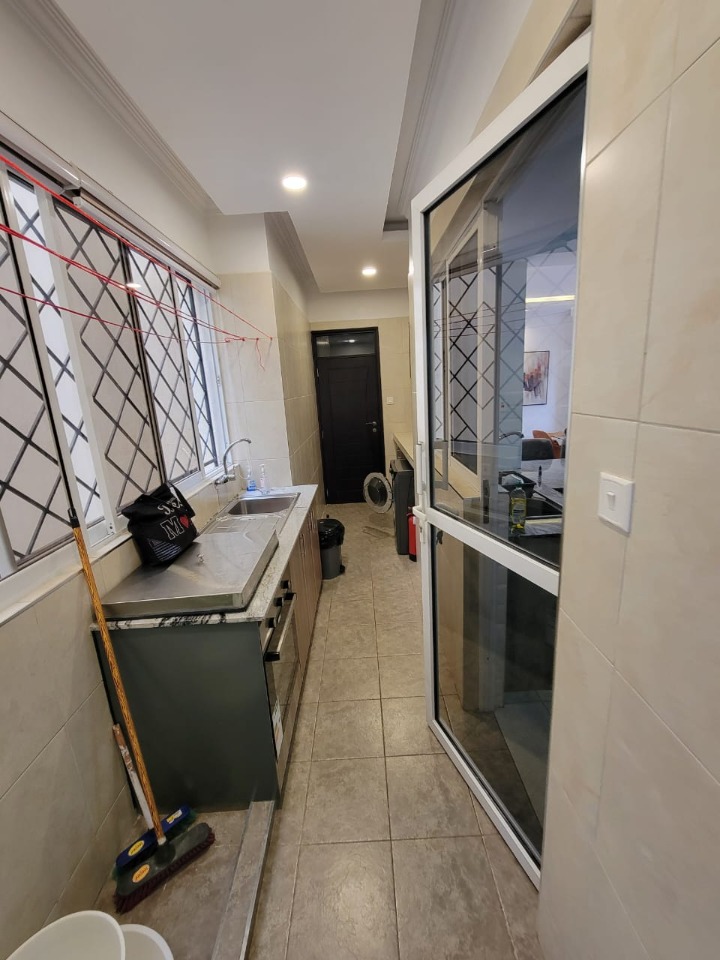 FURNISHED 2-BEDROOM APARTMENT + DSQ TO LET
