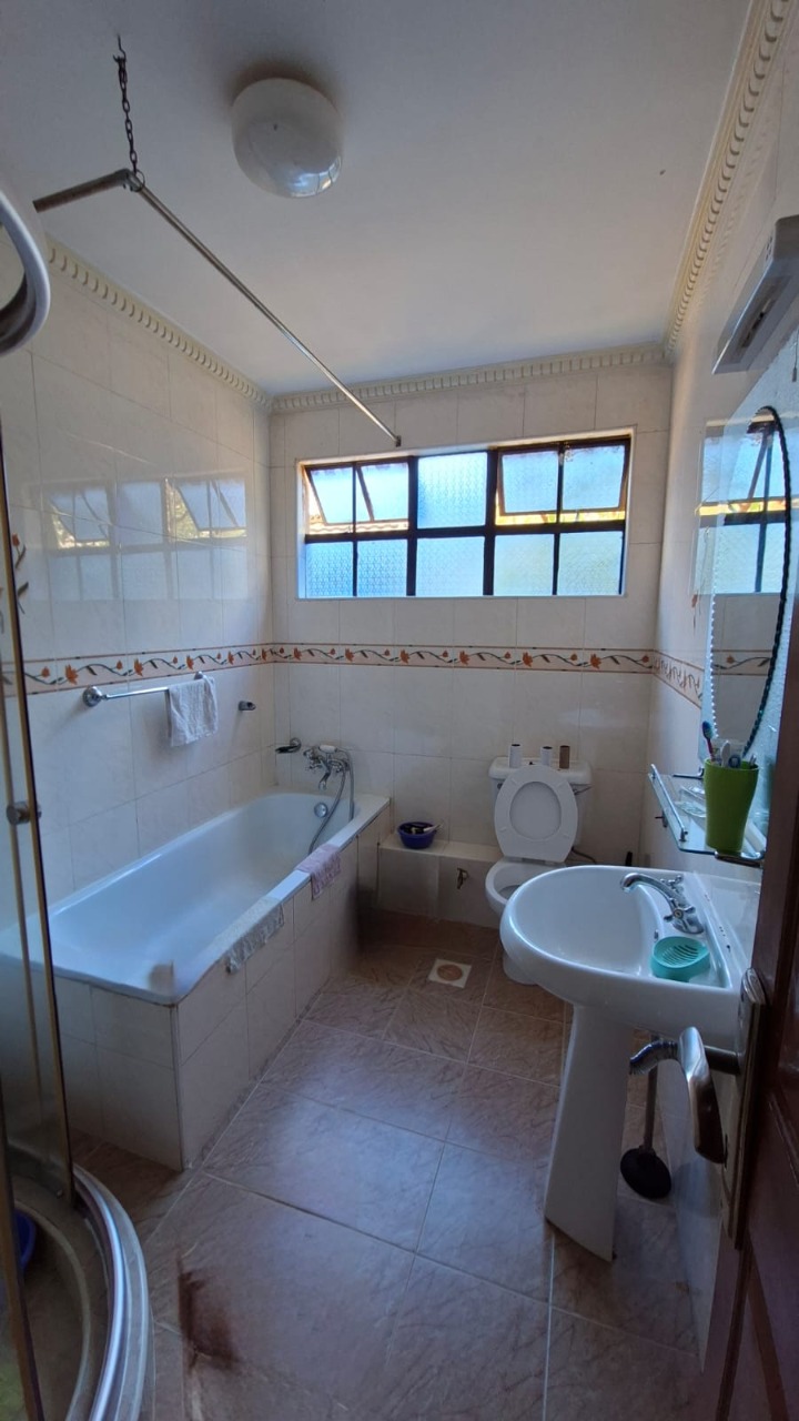 LAVINGTON – 4 BEDROOM TOWNHOUSE FOR RENT
