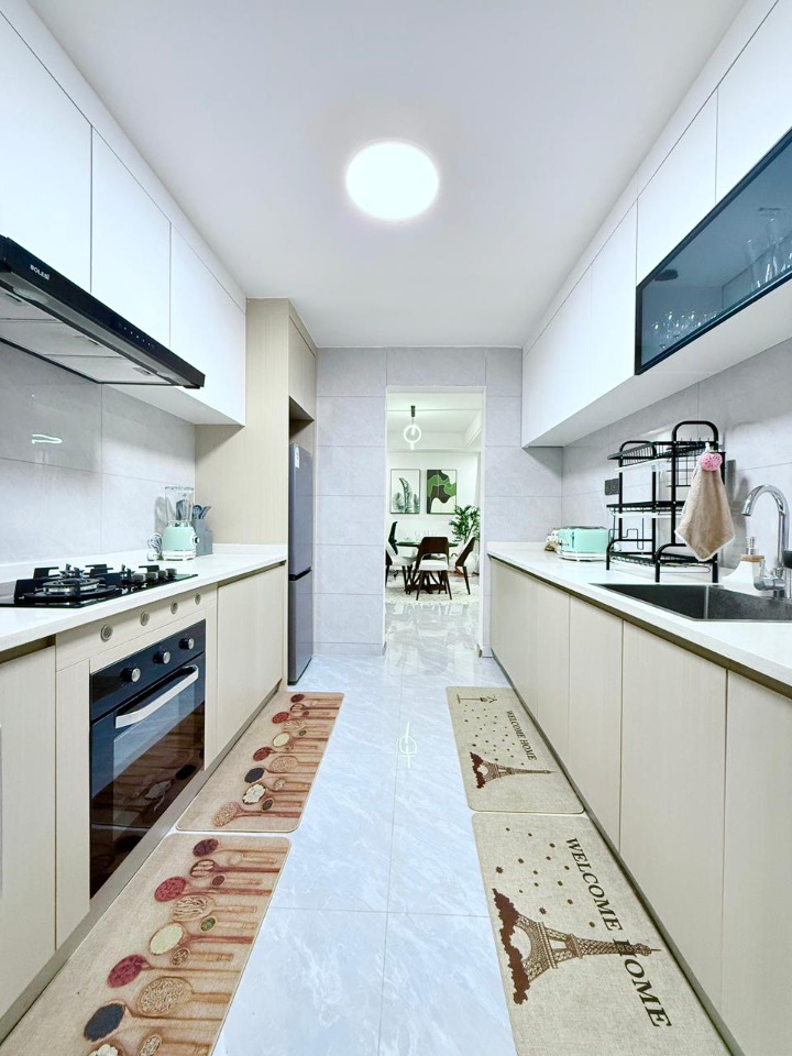 TO LET: FURNISHED 2 BEDROOM APARTMENT IN RIVERSIDE