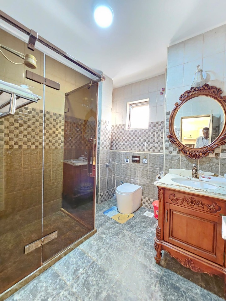 FURNISHED 2 BEDROOM APARTMENT TO LET– NYARI