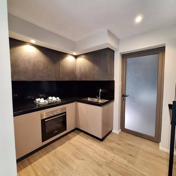 UNFURNISHED 3-BEDROOM APARTMENT TO LET - ROSSLYN