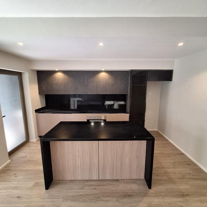 UNFURNISHED 3-BEDROOM APARTMENT TO LET - ROSSLYN