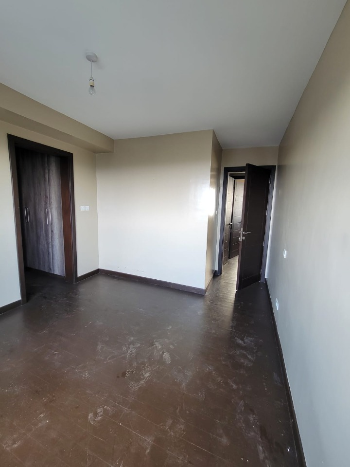 LAVINGTON - 4 Bedroom Duplex with DSQ To Let