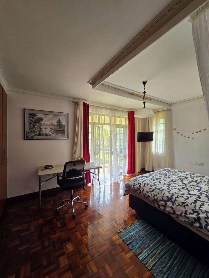 LORESHO - 4BEDROOM + DSQ HOUSE FOR RENT
