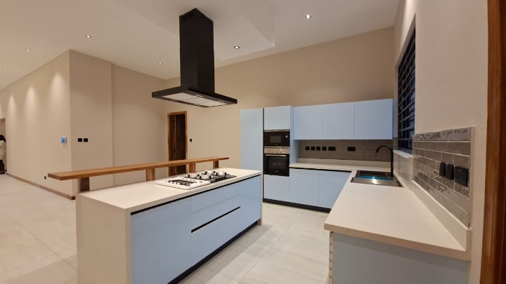 LORESHO | 4 BEDROOM GARDEN APARTMENT+ DSQ TO LET