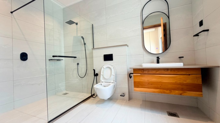 4 BEDROOM PENTHOUSE FOR RENT – LORESHO