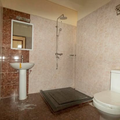 3 BEDROOM MASTER ENSUITE