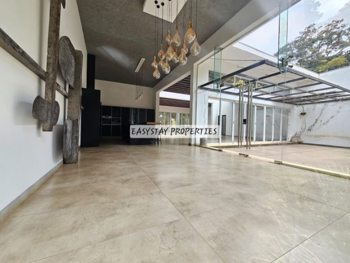 4 BEDROOM BUNGALOW TO LET - RUNDA