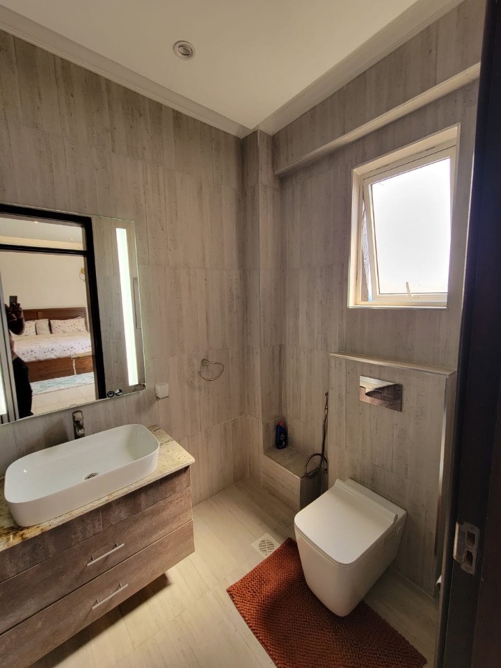 WESTLANDS –FURNISHED 2 BEDROOM APARTMENT + TO LET