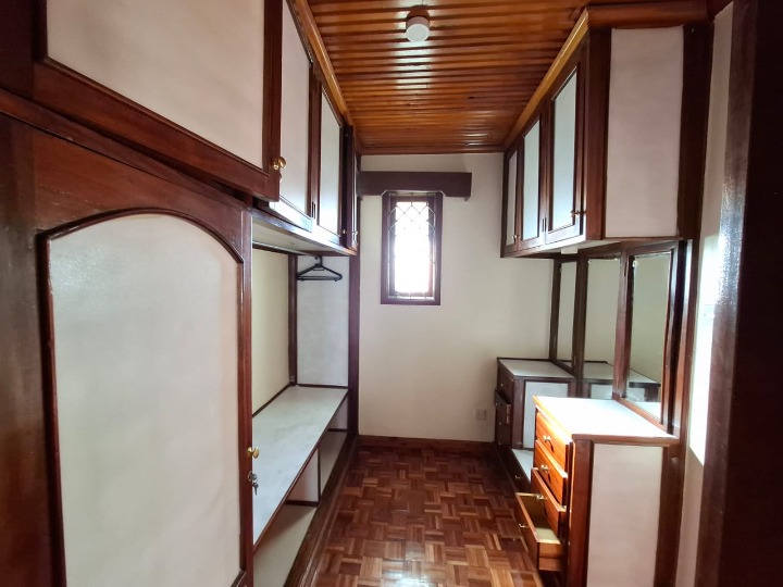 4 BEDROOM HOUSE FOR RENT - LAVINGTON