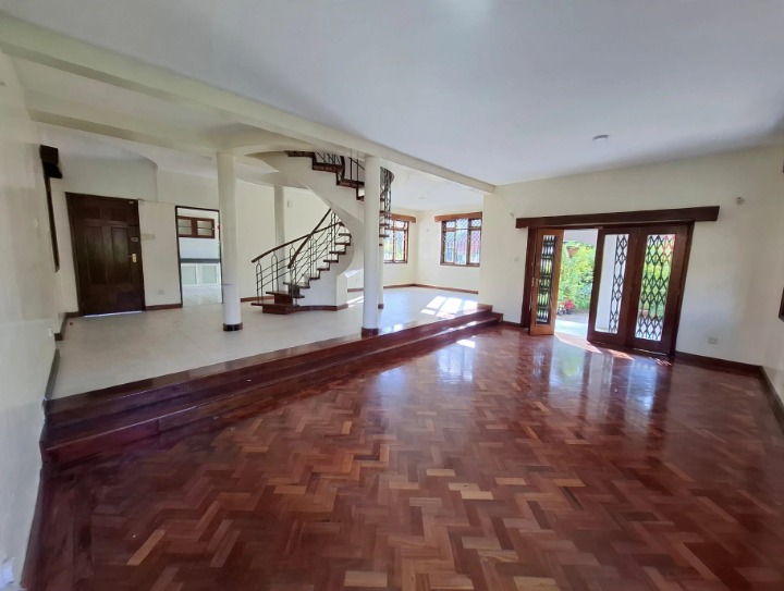 4 BEDROOM HOUSE FOR RENT - LAVINGTON