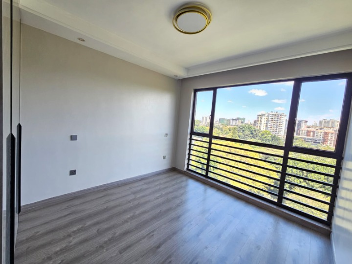 3-BEDROOM UNFURNISHED APARTMENT FOR RENT - RIVERSIDE