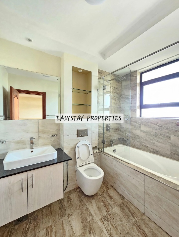 3 BEDROOM PENTHOUSE TO LET - RIVERSIDE