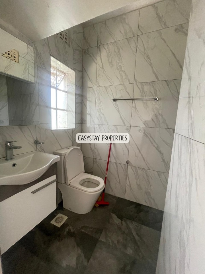 LAVINGTON - 4 BEDROOM HOUSE PLUS STUDY FOR RENT