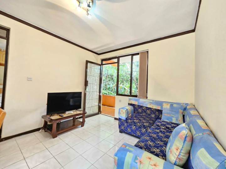 1-BEDROOM GUEST HOUSE FOR RENT – RIVERSIDE
