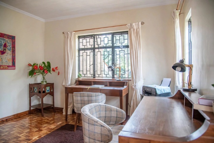 5-BEDROOM FURNISHED RESIDENCE TO LET - RUNDA