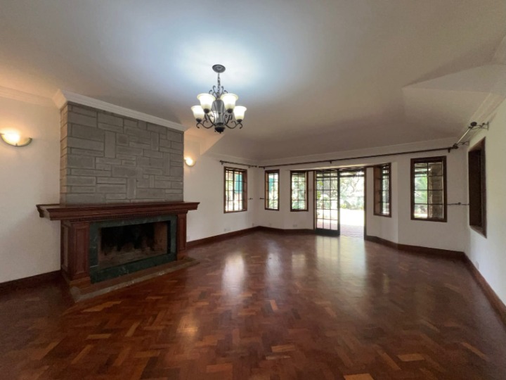5-BEDROOM TOWNHOUSE FOR RENT | RUNDA