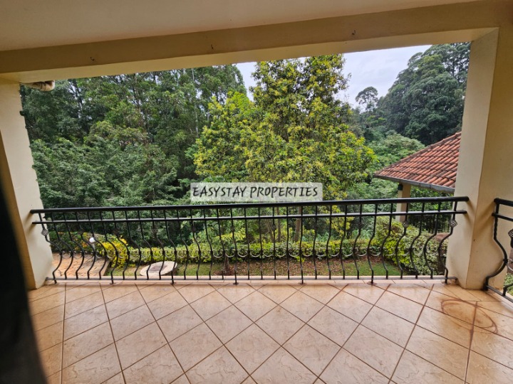4-BEDROOM TOWNHOUSE TO LET - OLD KITISURU