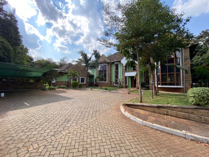 5-BEDROOM HOUSE TO LET - RUNDA