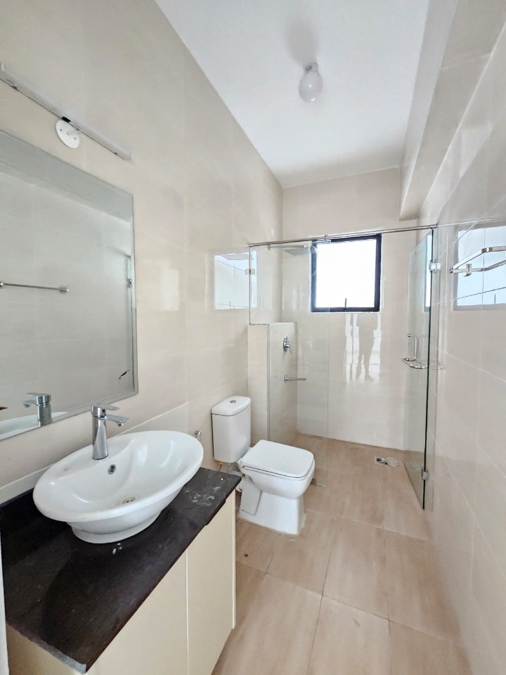 UNFURNISHED 3 BEDROOM APARTMENT TO LET – WESTLAND