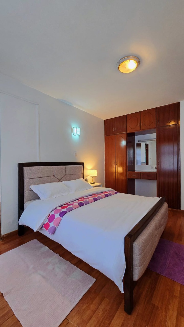 4-BEDROOM FURNISHED APARTMENT TO LET - RIVERSIDE
