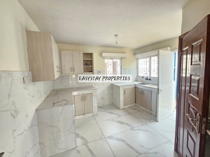 4 BEDROOM HOUSE TO LET – KILIMANI