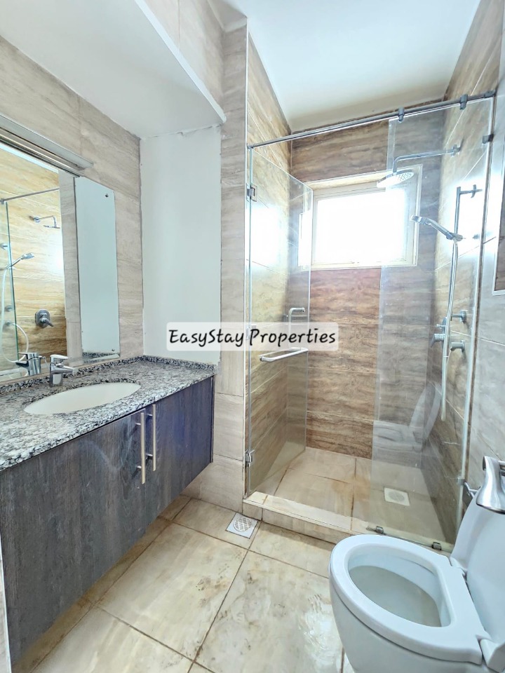 3 BEDROOM APARTMENT FOR RENT - RIVERSIDE
