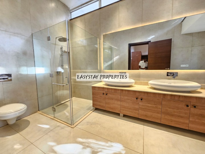 RUNDA | 4-BEDROOM AMBASSADORIAL BUNGALOW TO LET