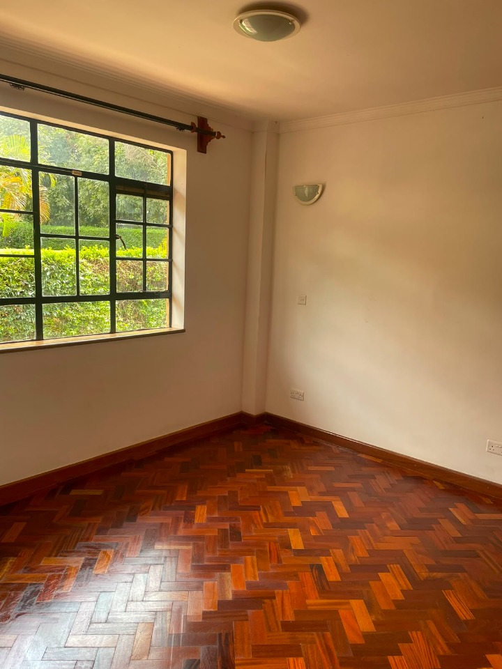 OLD KITISURU – 5 BEDROOM TOWNHOUSE TO LET
