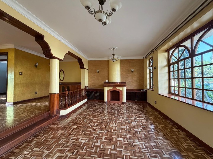 4-BEDROOM TOWNHOUSE TO LET | LAVINGTON