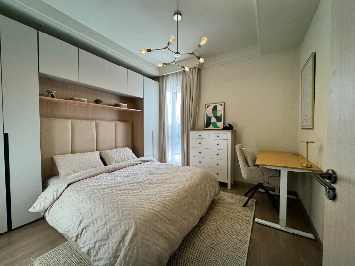 2 BEDROOM FURNISHED APARTMENT FOR RENT - RIVERSIDE