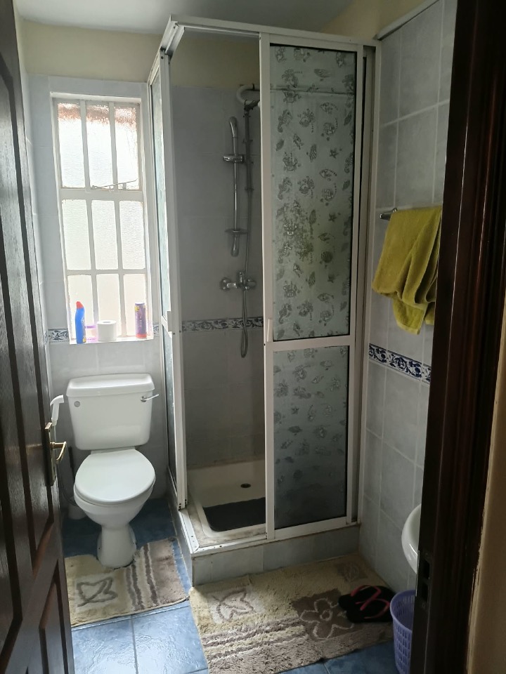 3 BEDROOM FURNISHED APARTMENT FOR RENT - LAVINGTON