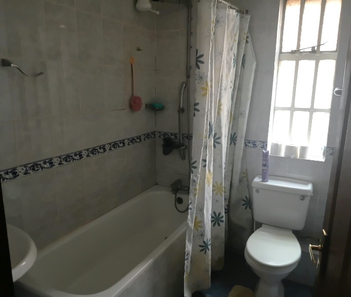 3 BEDROOM FURNISHED APARTMENT FOR RENT - LAVINGTON