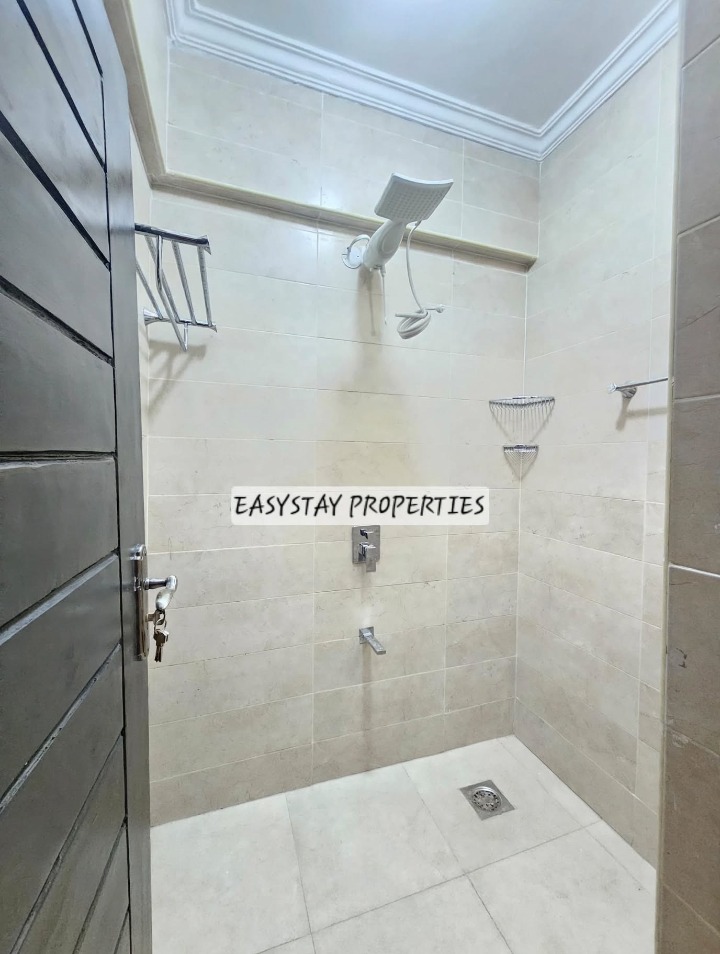 2 BEDROOM UNFURNISHED APARTMENT FOR RENT – LAVINGTON