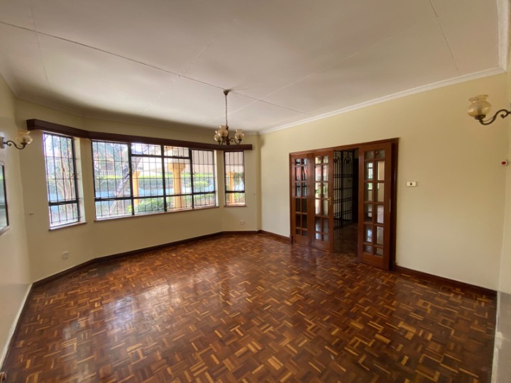 5 BEDROOM STANDALONE BUNGALOW TO LET – RUNDA