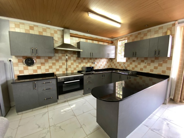 3BEDROOM FURNISHED GUEST WING TO LET – RUNDA